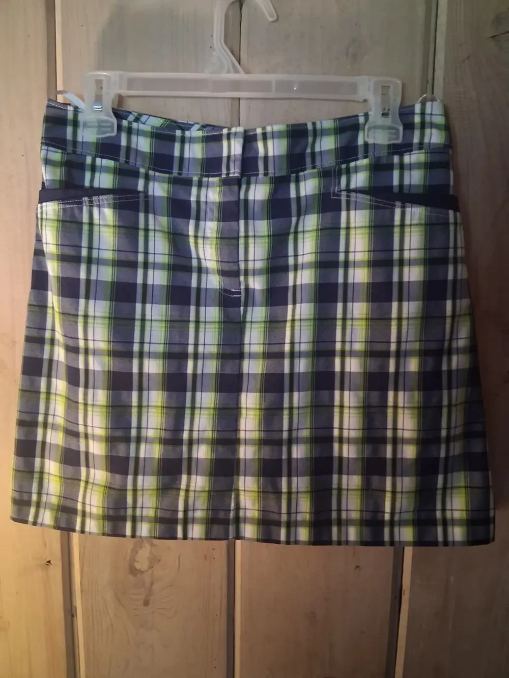 IZOD GOLF SKORT SIZE 4 NAVY GREEN WHITE PLAID  WOMEN'S